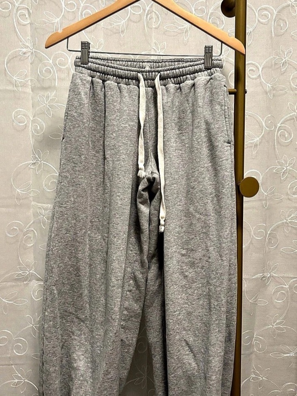 Urban Outfitters Gray Jogger Pants Size XS